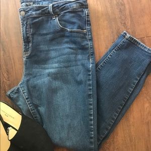 Old Navy • Rockstar Jeans